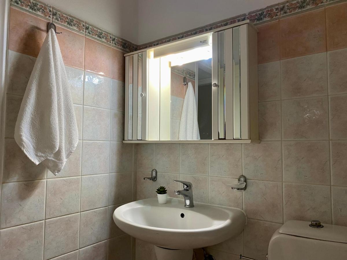 City Center, Cozy Apartment, With Amazing View, "2" コス・タウン エクステリア 写真